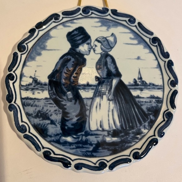 Vintage Delft Dutch Boy and Girl Coaster Wall Plaque Ornament - Picture 1 of 6